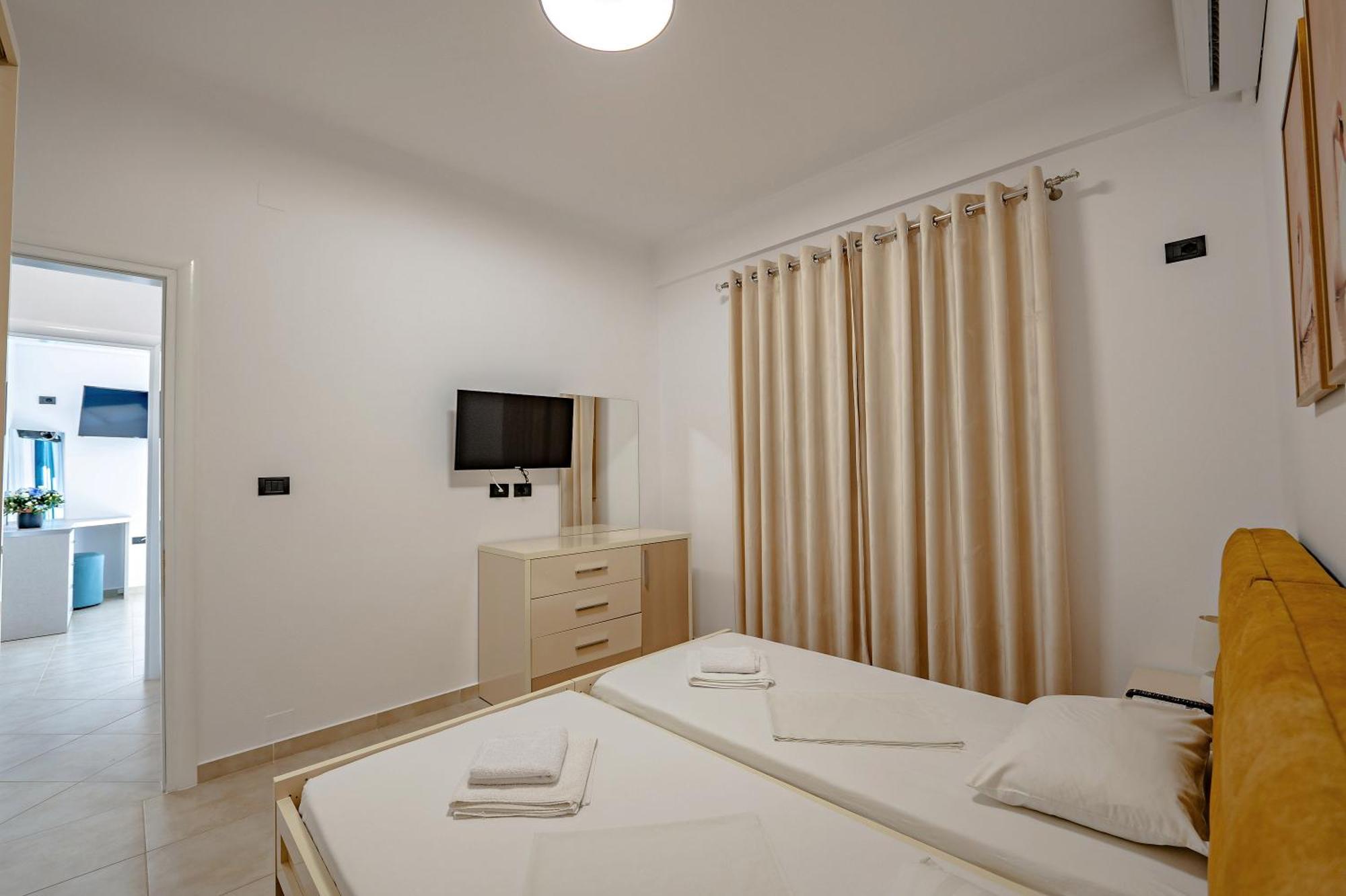 Sunny Apts Apartment