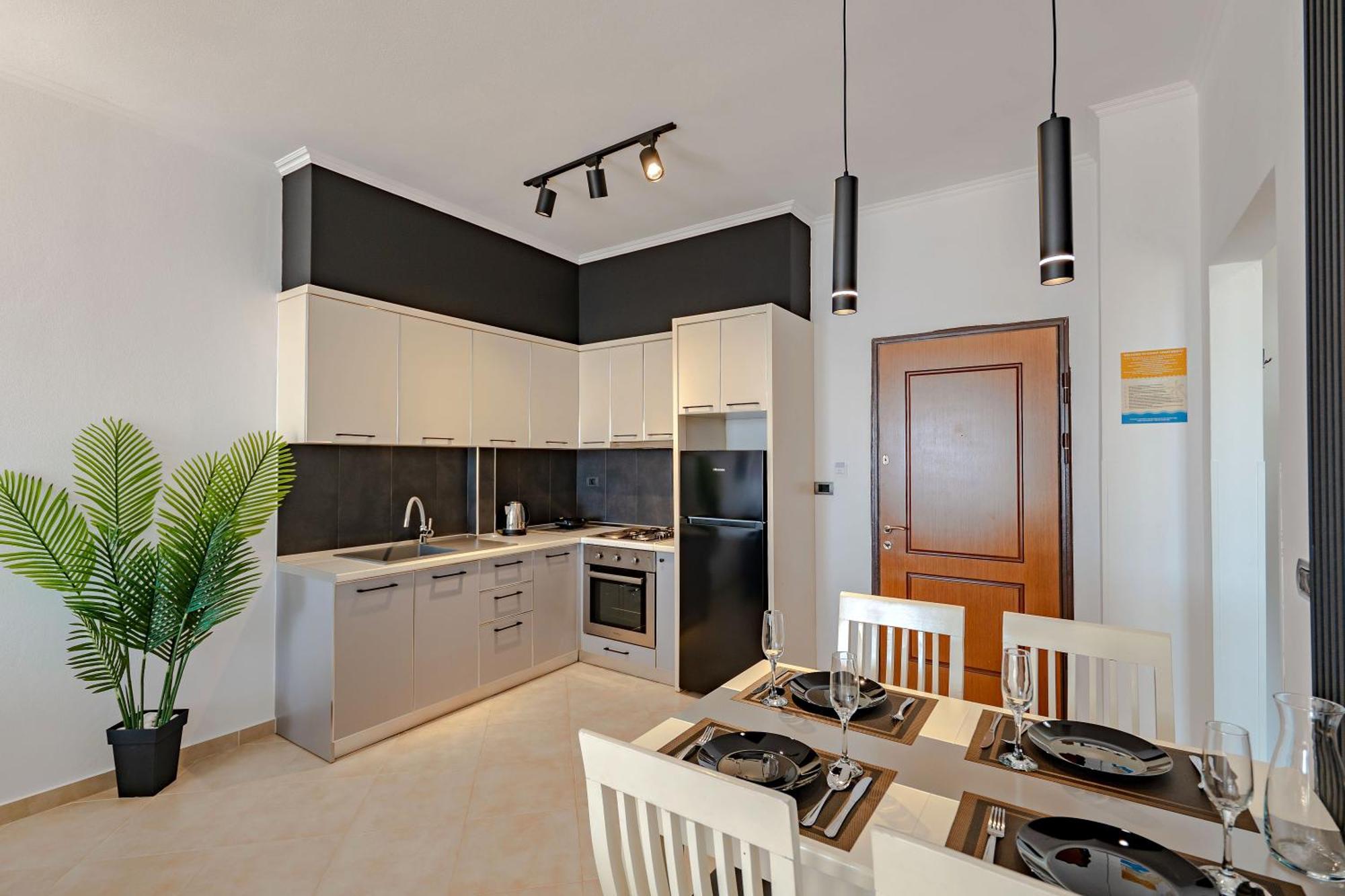 Sunny Apts Sarande